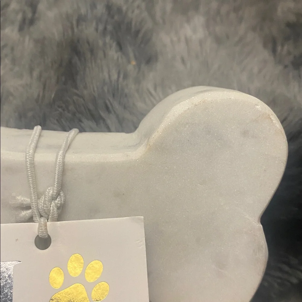 White Bone-Shaped Stocking/Leash Holder - Picture 11 of 16